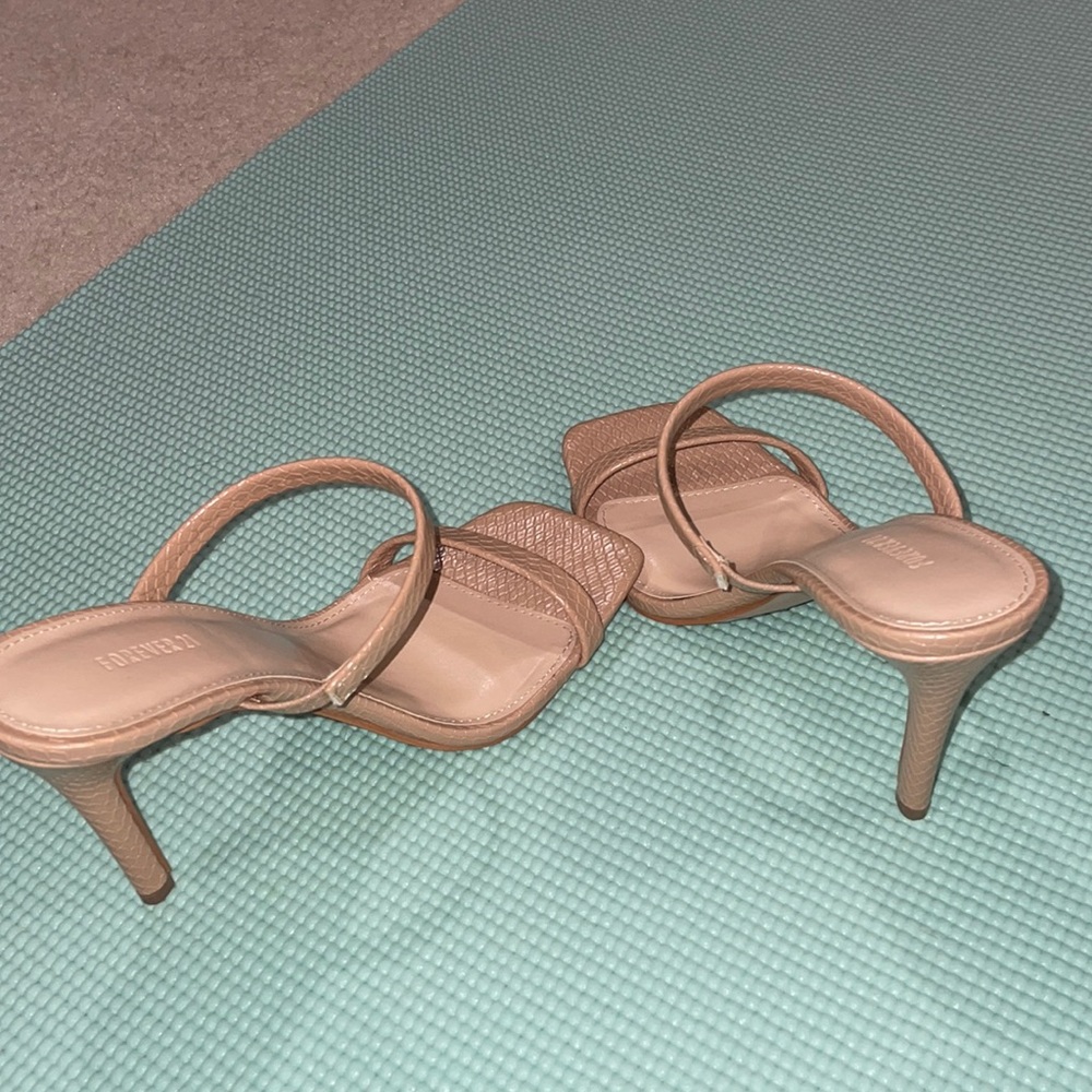 Tan/Beige high heel